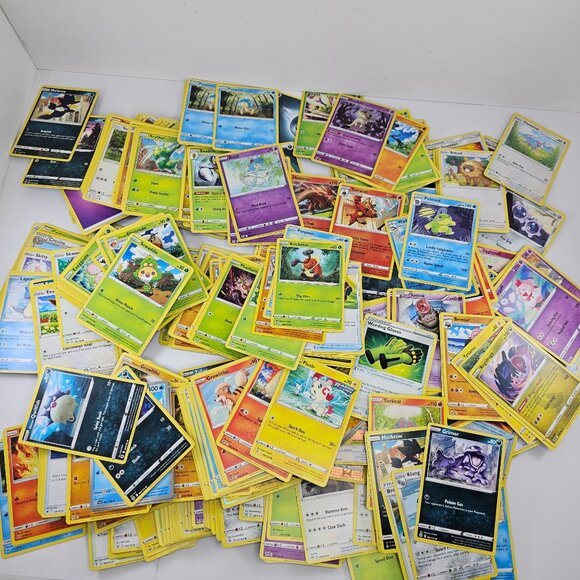 Pokemon Card Mixed Lot 500 Plus Cards 2017 2018 2019 2020 2021 2022 - Picture 8 of 11